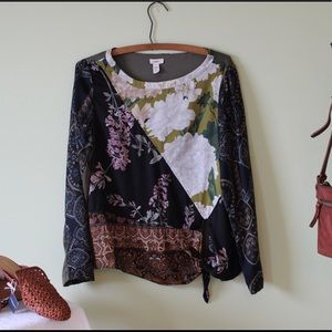 Anthropology Tiny long sleeve top Size XS